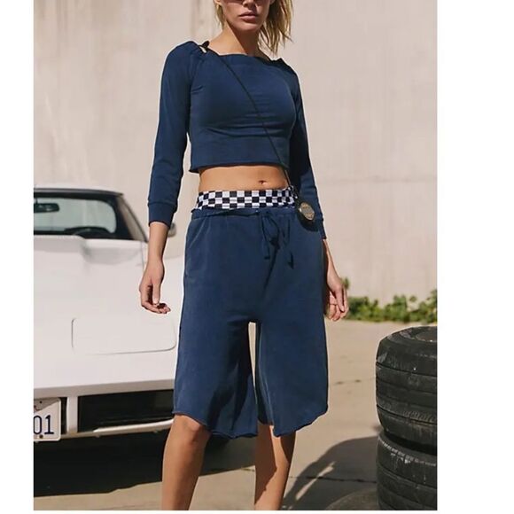 Free People FP Movement Hot Shot Easy Set in Midnight Navy NWOT - Picture 2 of 5